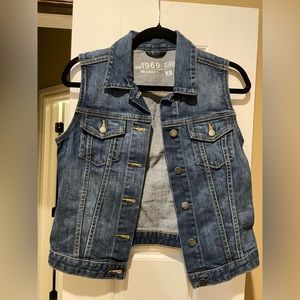Gap 1969 denim vest size XS